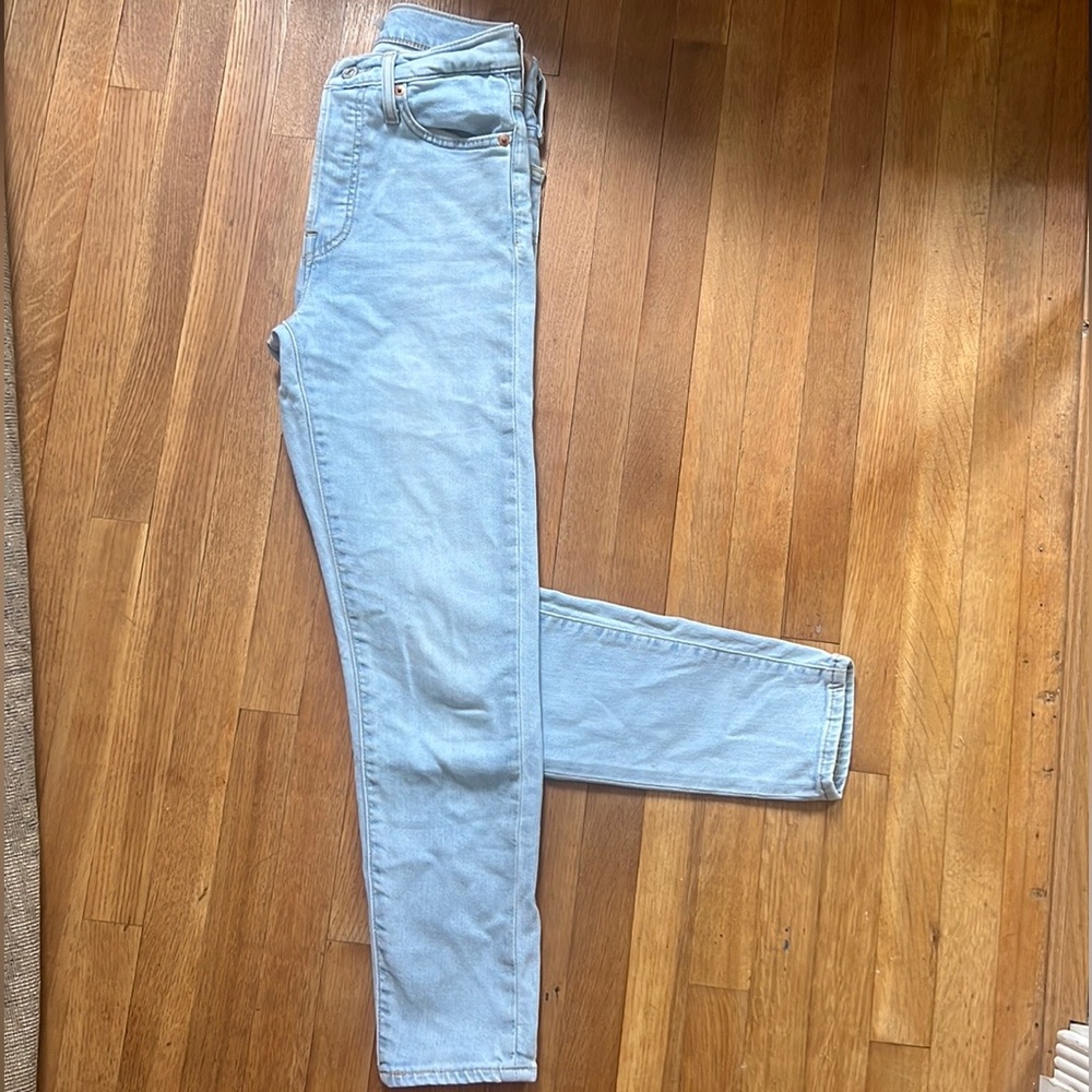 Levi jeans